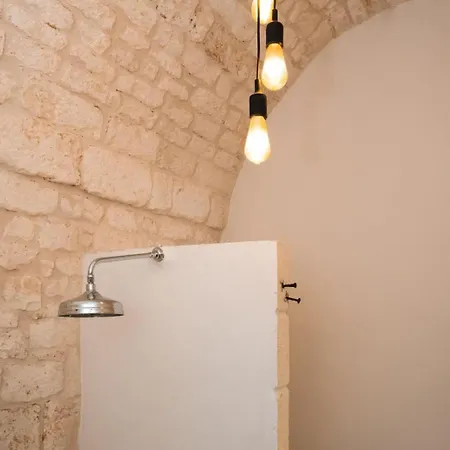 Le Blanche - Luxury Cave Pool Apartmán *