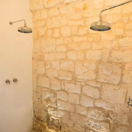 Apartmán Le Blanche - Luxury Cave Pool